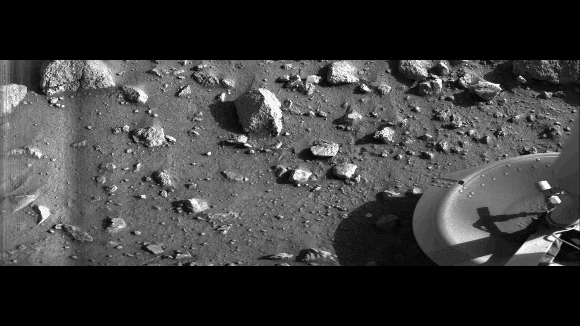 Our 1st-ever up-close look at the Martian surface