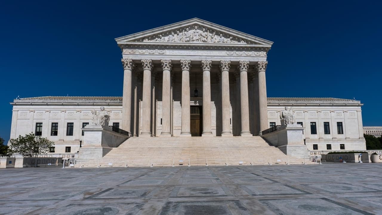 The divided Supreme Court's birthright citizenship decision exposes sharp rifts among justices - Newsday
