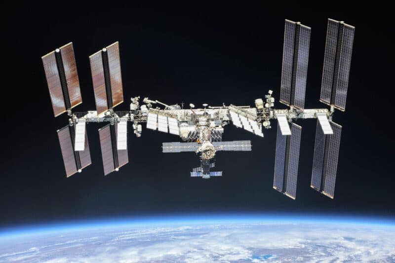 ISS leak: Astronauts briefly shelter as leak worsens