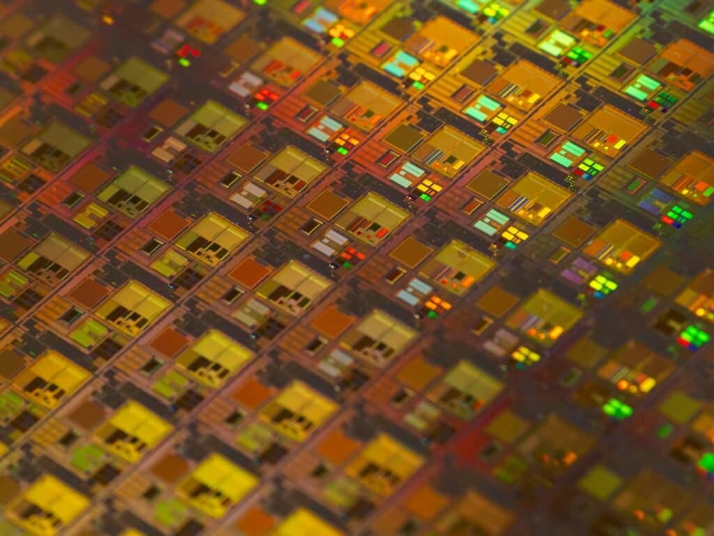 Samsung's €1bn Mistral Bet: Chips Beyond AI Insights