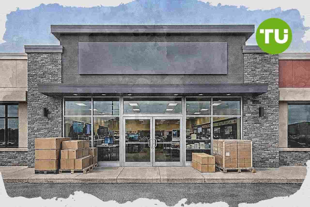Best Buy bets on smaller stores as incoming CEO targets growth