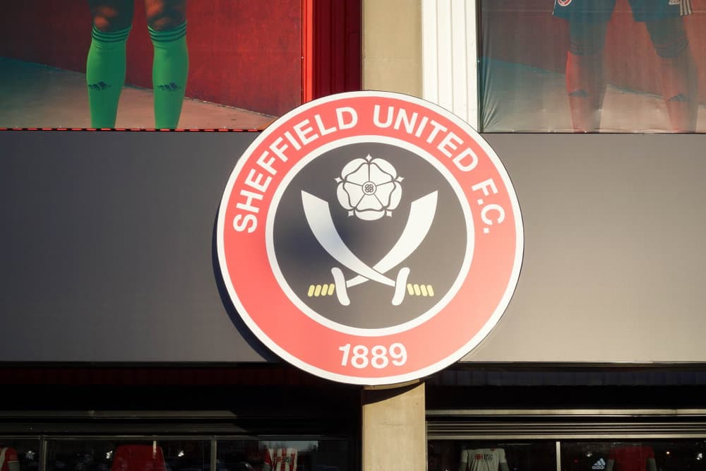 Un joueur de Sheffield United voyage pour finaliser un transfert hors fenêtre - Annonce officielle imminente - Sport Witness