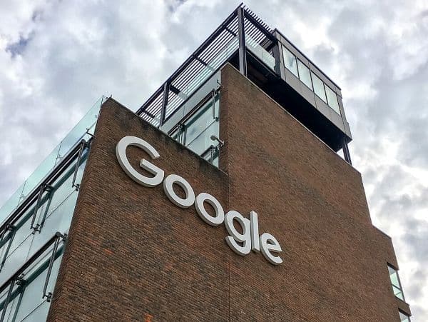 Europäische Kommission verhängt massive Geldstrafe gegen Google