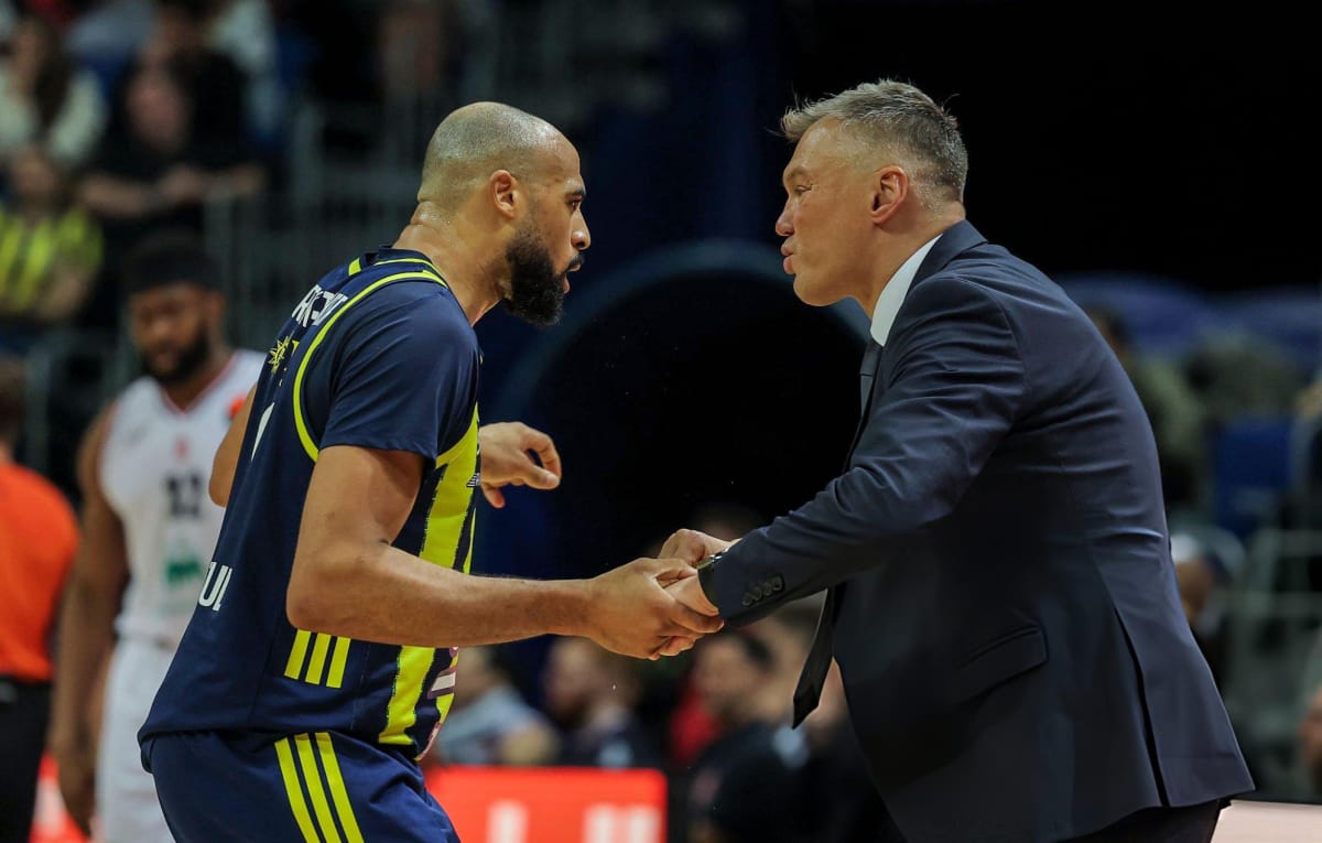 Sarunas Jasikevicius ने EuroLeague में कोचिंग की अव्यवस्था के लिए समाज को जिम्मेदार ठहराया - Basketnews.com