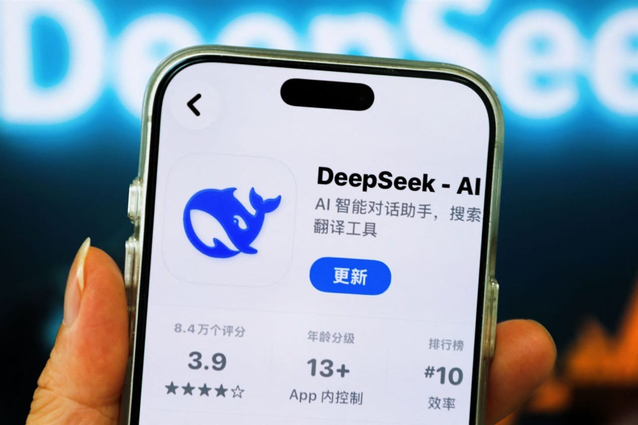 US security agencies tell AI firms to degrade answers to suspected Chinese distillation traffic in secret