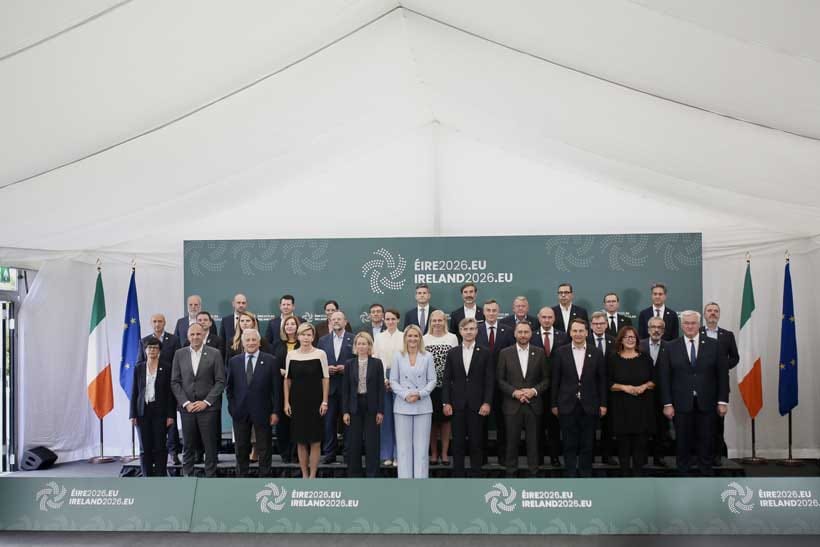 How Two EU Vetoes Are Quietly Handing Russia a Win in the Sanctions War - Modern Diplomacy