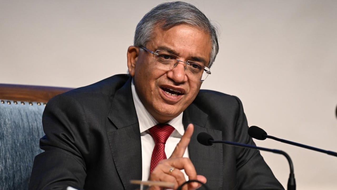SIR row: Election Commissioners raised 14 objections over voter roll changes, EC says decisions were unanimous