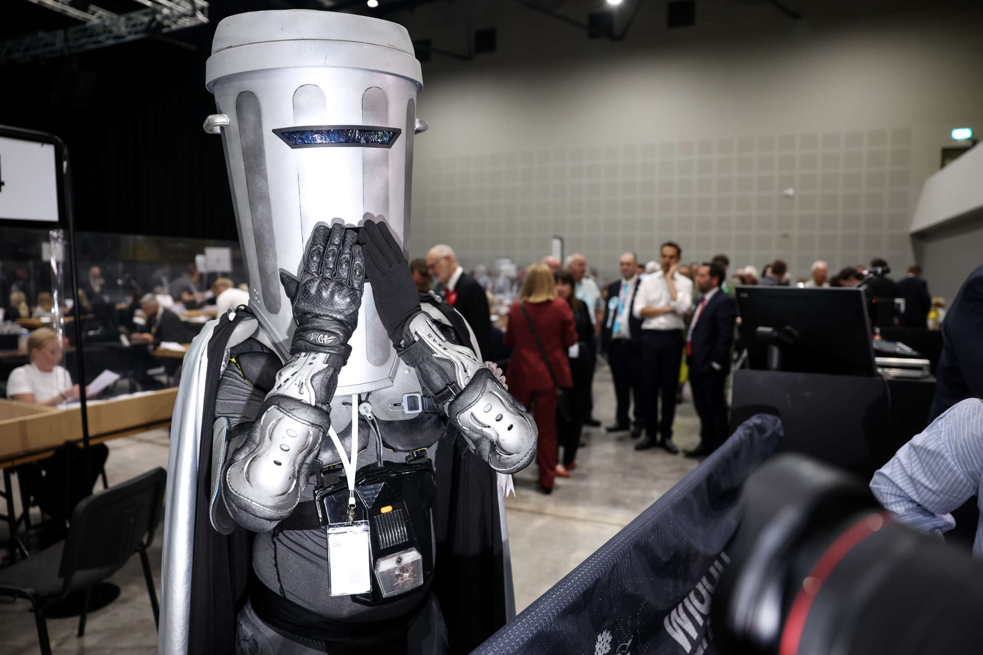 Could a Talking Trash Can Defeat the UK’s Far Right Politician Nigel Farage?