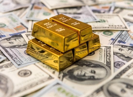 黄金在 4,400 美元关口结束三周下跌——ETF 连续八日资金流入，而 10 年期国债收益率维持在 5% 且美元指数在 100 附近