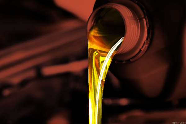 Oil Falls, Jobs Miss and Yields Slip: 8 Key Items Shaping the Stock Market Friday