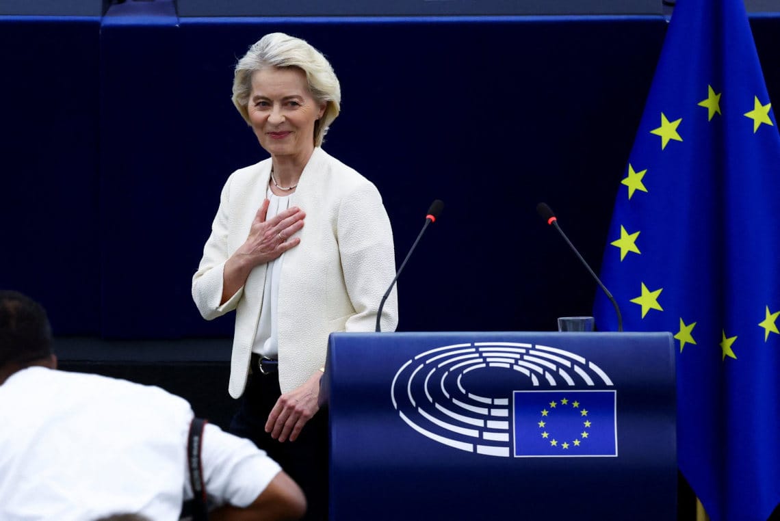 Von der Leyen, de la UE, respalda la desaceleración de la IA e invitará a laboratorios frontera a dialogar
