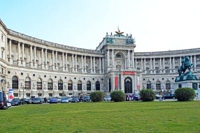 Lagging Behind in Artificial Intelligence: Lagarde and Van der Bellen Call for a European Capital Markets Union - Vindobona.org