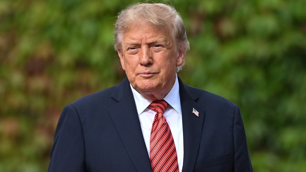 Vance avverte che l'uscita degli USA potrebbe scatenare una 'crisi energetica mondiale' mentre l'Iran giura di resistere