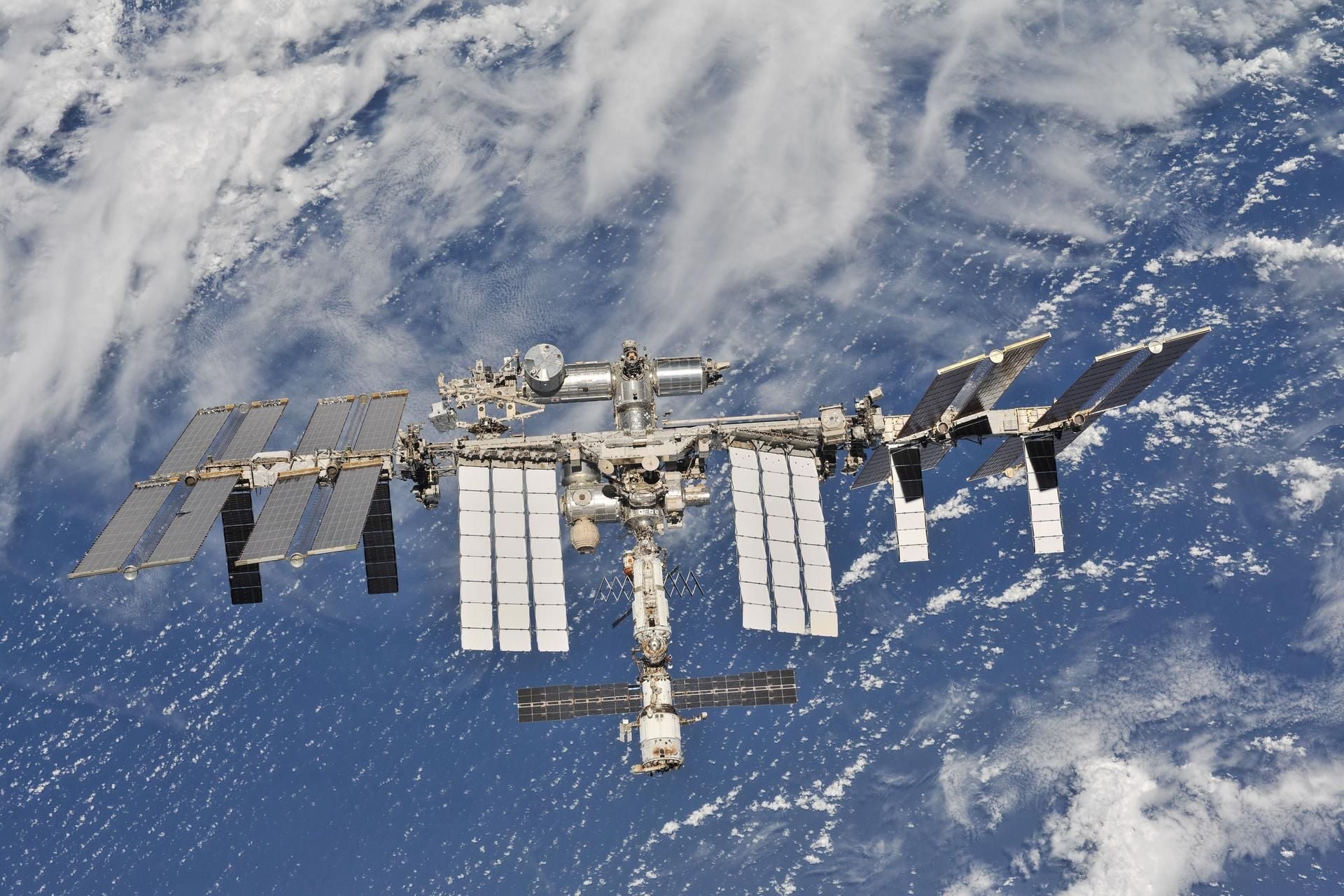 NASA wil ISS in de zee dumpen. Experts zeggen dat het plan 'ernstige zorgen wekt over de gezondheid van de oceaan'