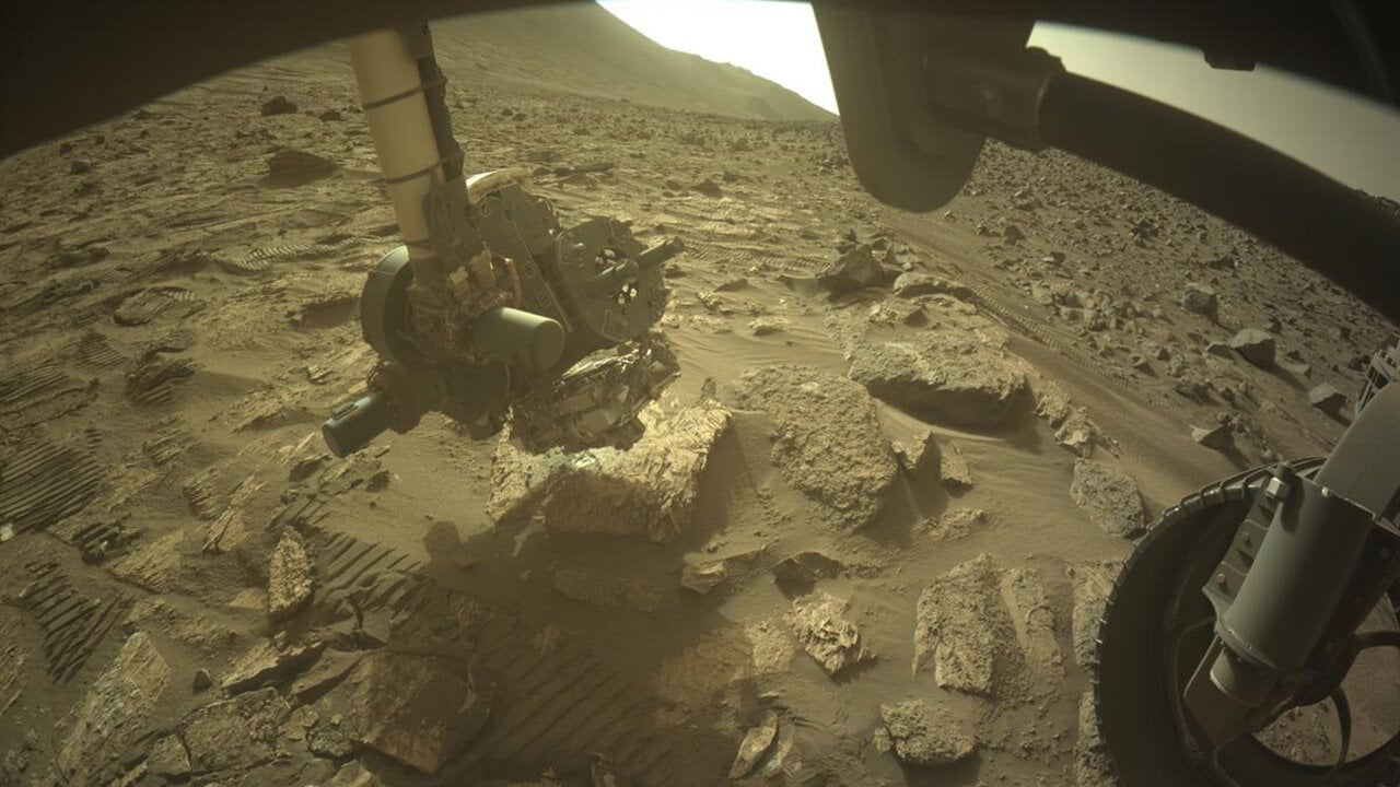 Il rover della NASA trova la chimica organica più complessa mai rilevata su Marte. Ma può rivelare se vi sia mai stata vita?