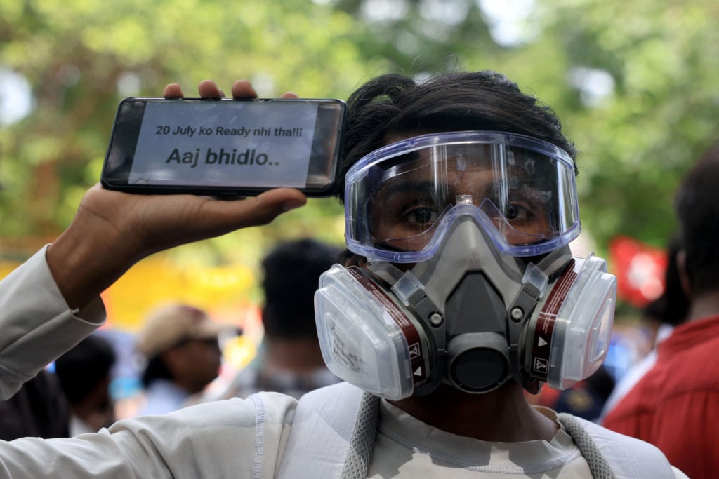 GUARDA: Cosa sapere sulle proteste "scarafaggio" della Gen Z guidate dai giovani in India