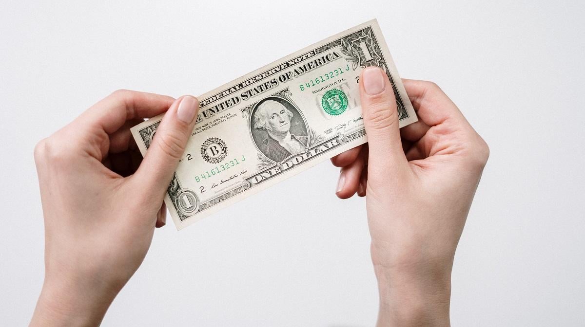 Oltre il dominio del dollaro: i gestori delle riserve si preparano a una nuova era finanziaria - FX News Group