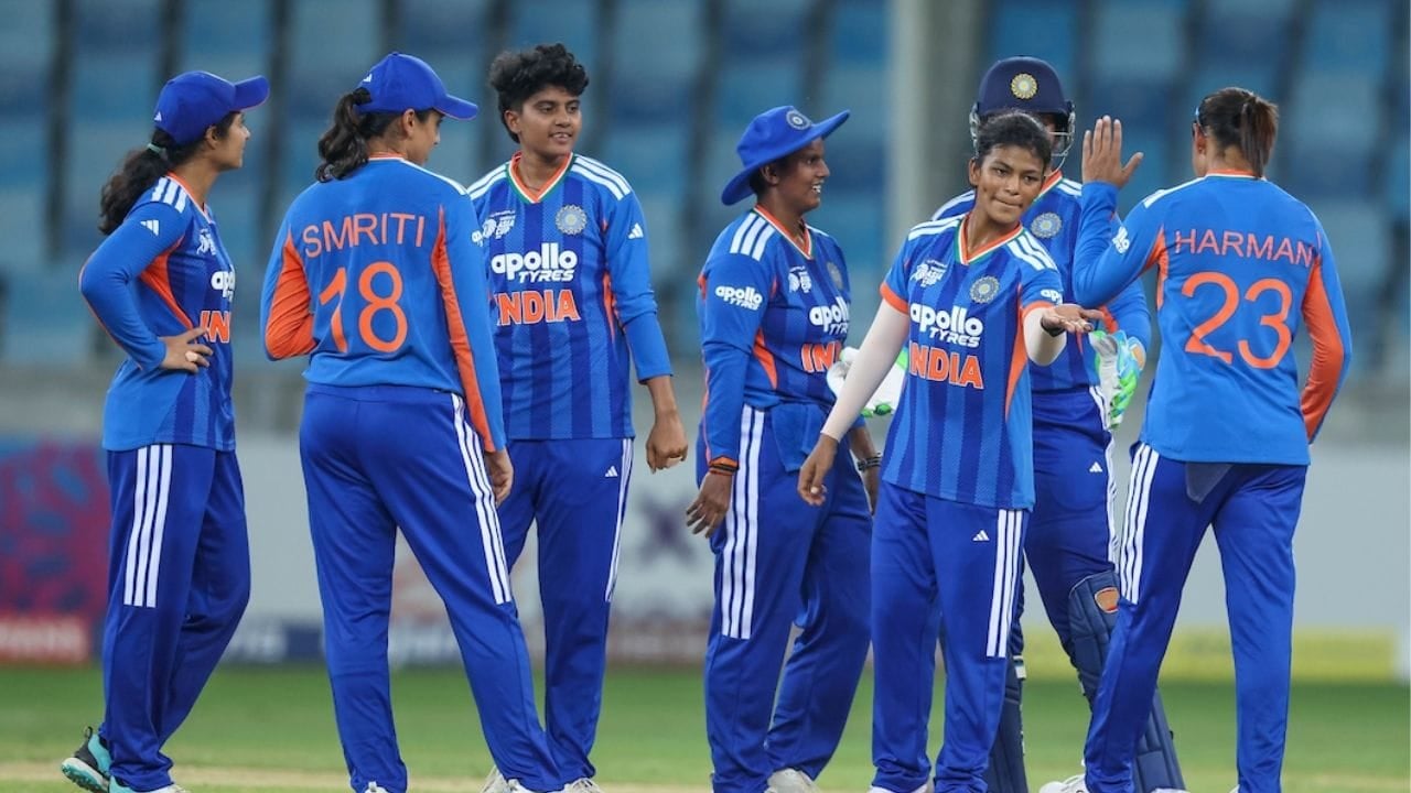 Copa Asia Femenina 2026: Mandhana y las lanzadoras brillan mientras India aplasta a Hong Kong China para clasificar a las semifinales