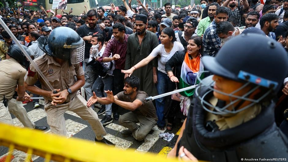 Notícias da Índia: Polícia registra ocorrências por postagens 'abusivas' sobre Modi