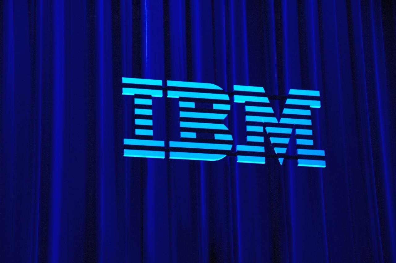 IBM Shares Fall 25% After Warning That AI Spending Is Draining Software Budgets - Technology Org