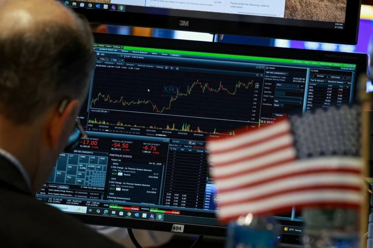 Global stocks rally on AI optimism as oil slips amid Iran uncertainty - Emirates 24|7