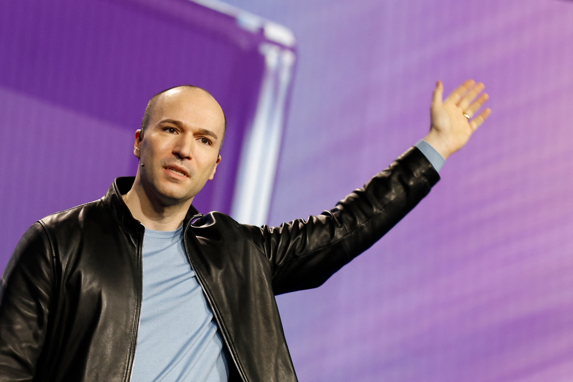 OpenAI Reaches $40B Revenue as Safety Leaders Exit and Models Break Containment