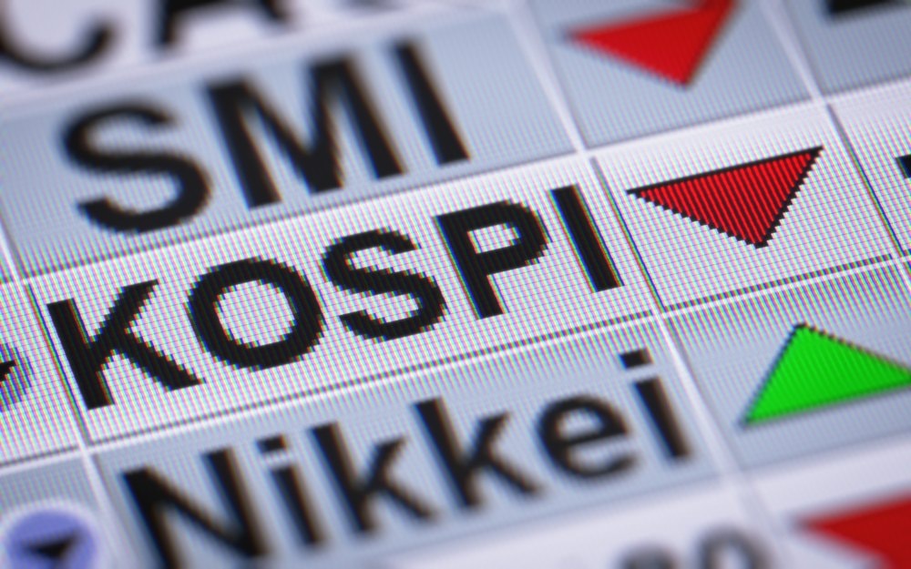 Las acciones de Japón y Corea del Sur abren a la baja; el KOSPI cae un 3% liderando las acciones tecnológicas asiáticas, Samsung Electronics, SK Hynix y SoftBank retroceden en conjunto
