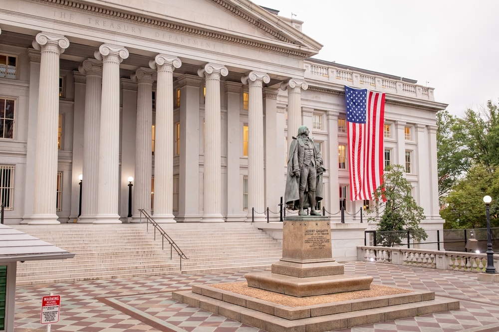 Who's buying U.S. Treasury debt, and why?