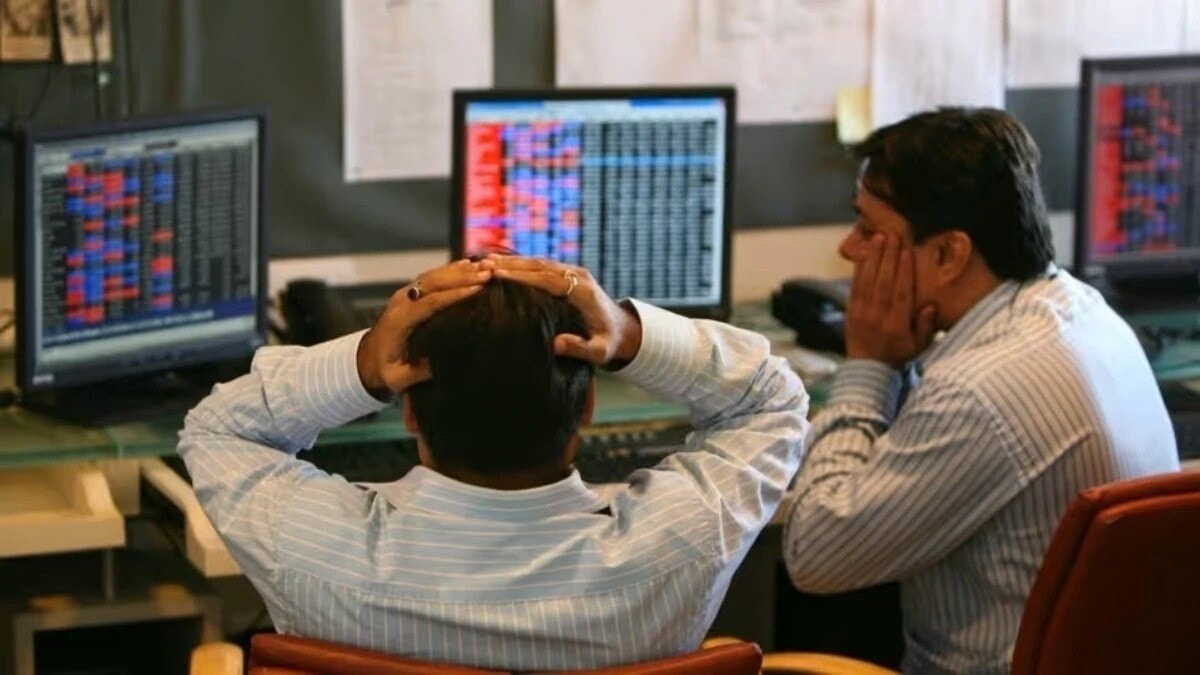 5 reasons why market is down today: Sensex, Nifty hit six month lows; India VIX spikes - BusinessToday