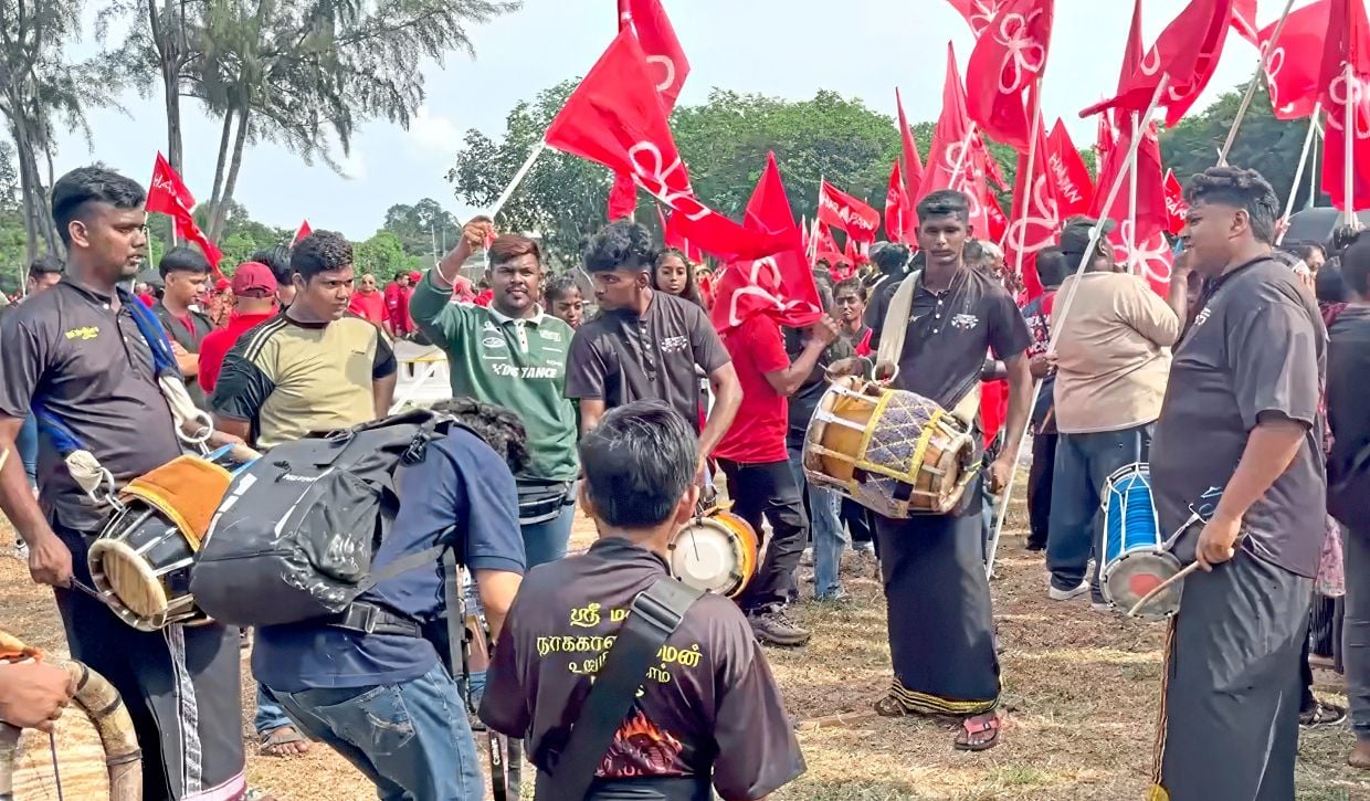 Una colorata dimostrazione di forza politica