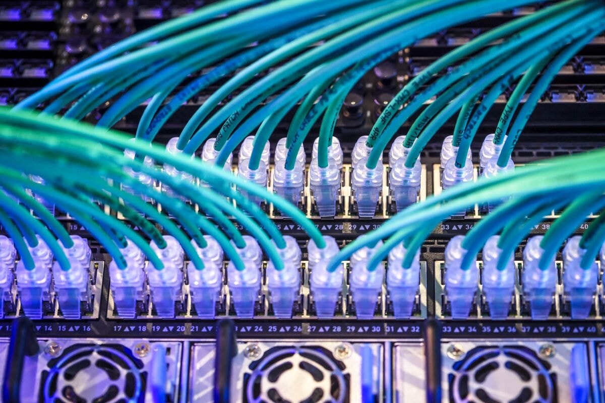 AI Token Prices Drop, Raising Questions on Sector’s Pricing Power and Growth - Bloomberg