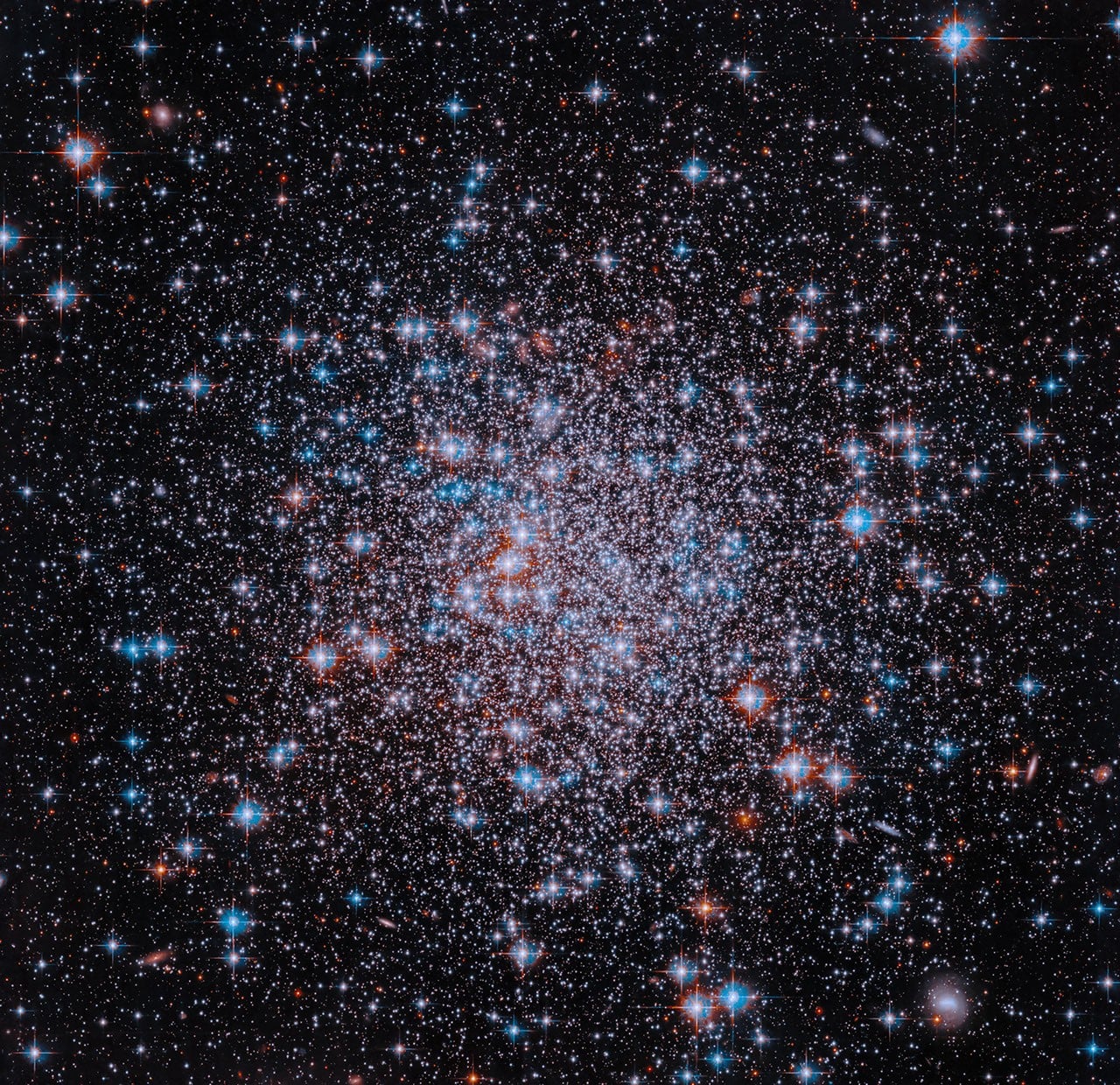 Le télescope Hubble de la NASA observe un « feu d'artifice » stellaire pour le 4 juillet - NASA Science