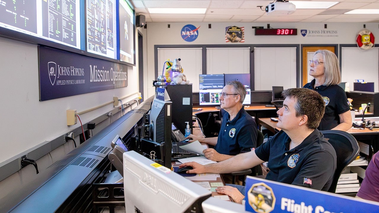 NASA’s New Horizons Spacecraft Wakes from Hibernation in Good Health - NASA Science