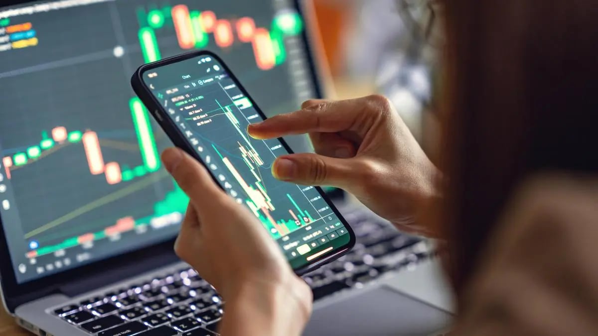 Aktienmarkt-Highlights, 9. Juli: Sensex schließt 238 Punkte höher; Nifty schließt über 23.950 - The HinduBusinessLine