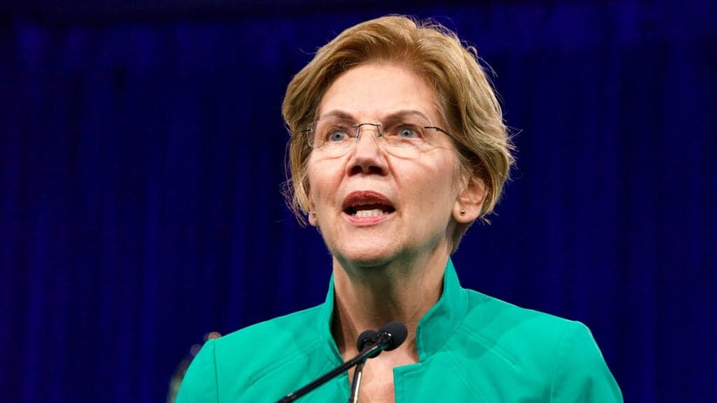 Elizabeth Warren 痛批 Trump 及 GOP 实施有利于亿万富翁的政策:“将 1500 万美国人踢出局” - Benzinga