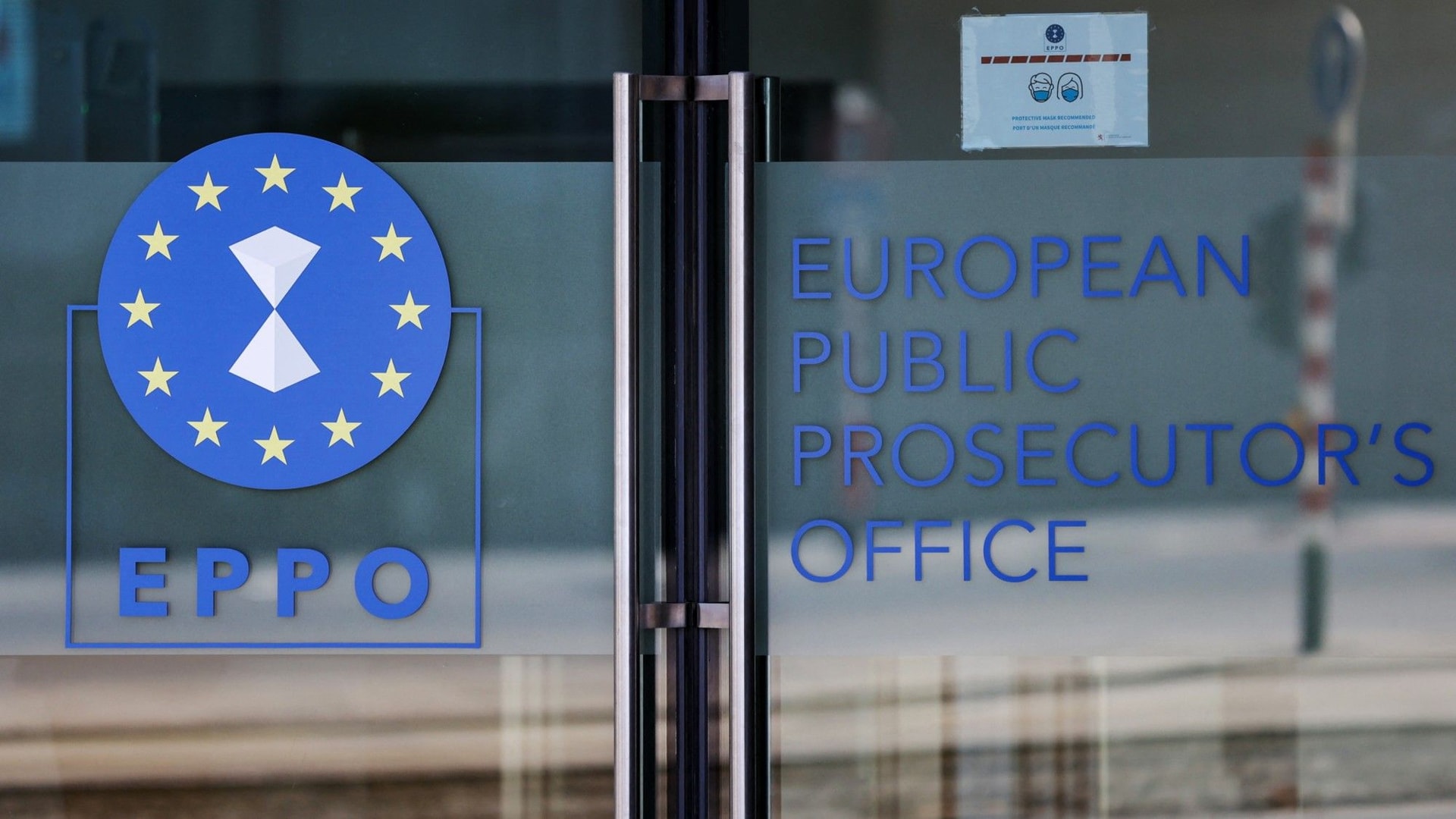 EU prosecutors raid right-wing bloc over funds