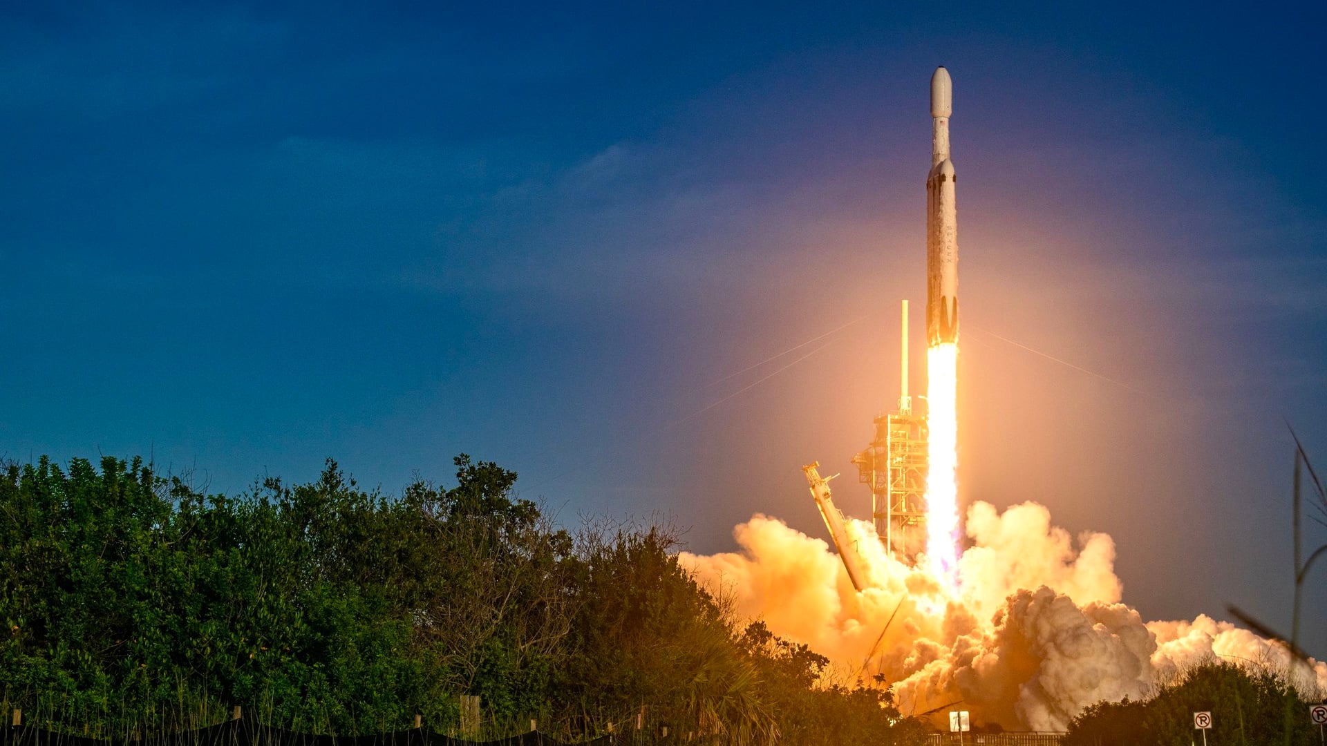 Mises à jour sur le lancement du télescope spatial Roman : la NASA et SpaceX célèbrent, et Trump intervient en direct lors de la conférence de presse post-lancement