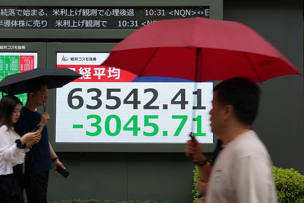 AI Chip Rally Leaves Asia's Fund Managers Struggling To Keep Pace