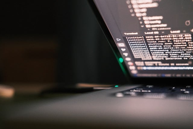 Accenture (ACN) et ServiceNow (NOW) lancent une initiative commune pour moderniser la gestion des risques d'entreprise avec l'IA agentique - Insider Monkey