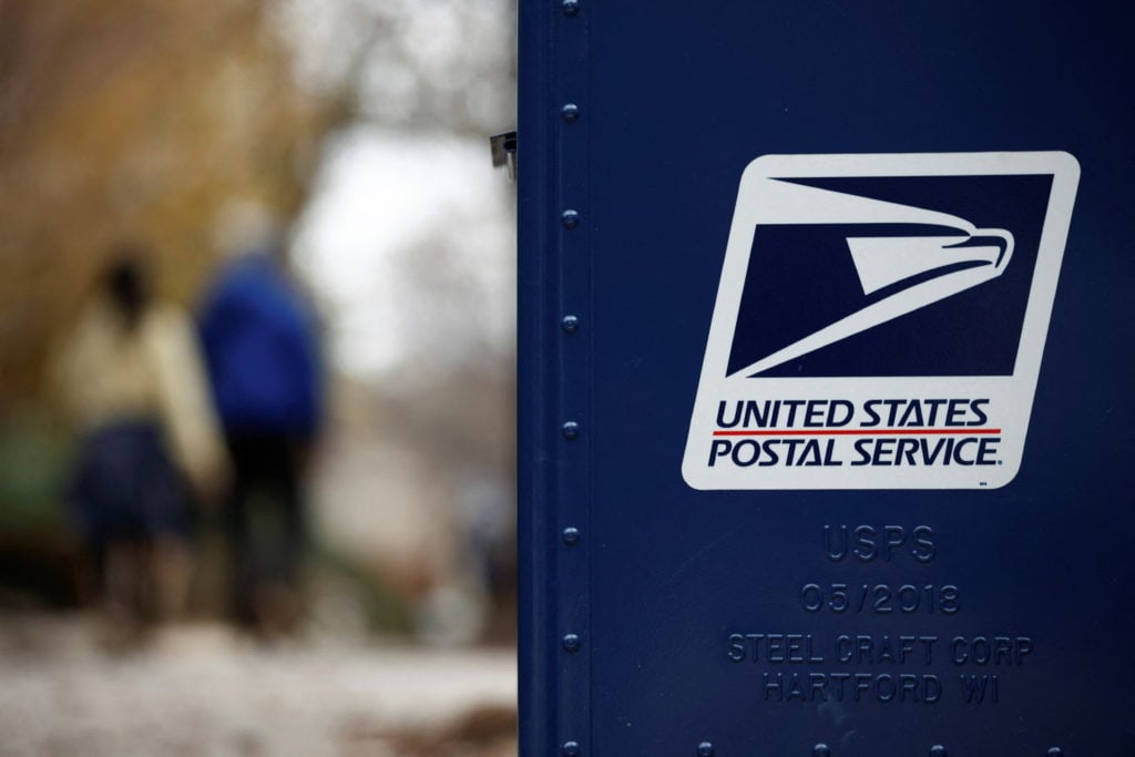 Denunciante: Trabalho do Postal Service para cumprir ordem de Trump é apressado e negligente