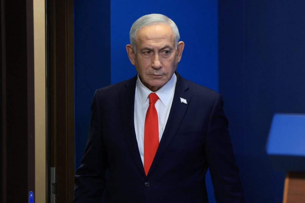 Netanyahu government defies court, raising constitutional crisis fears as election nears