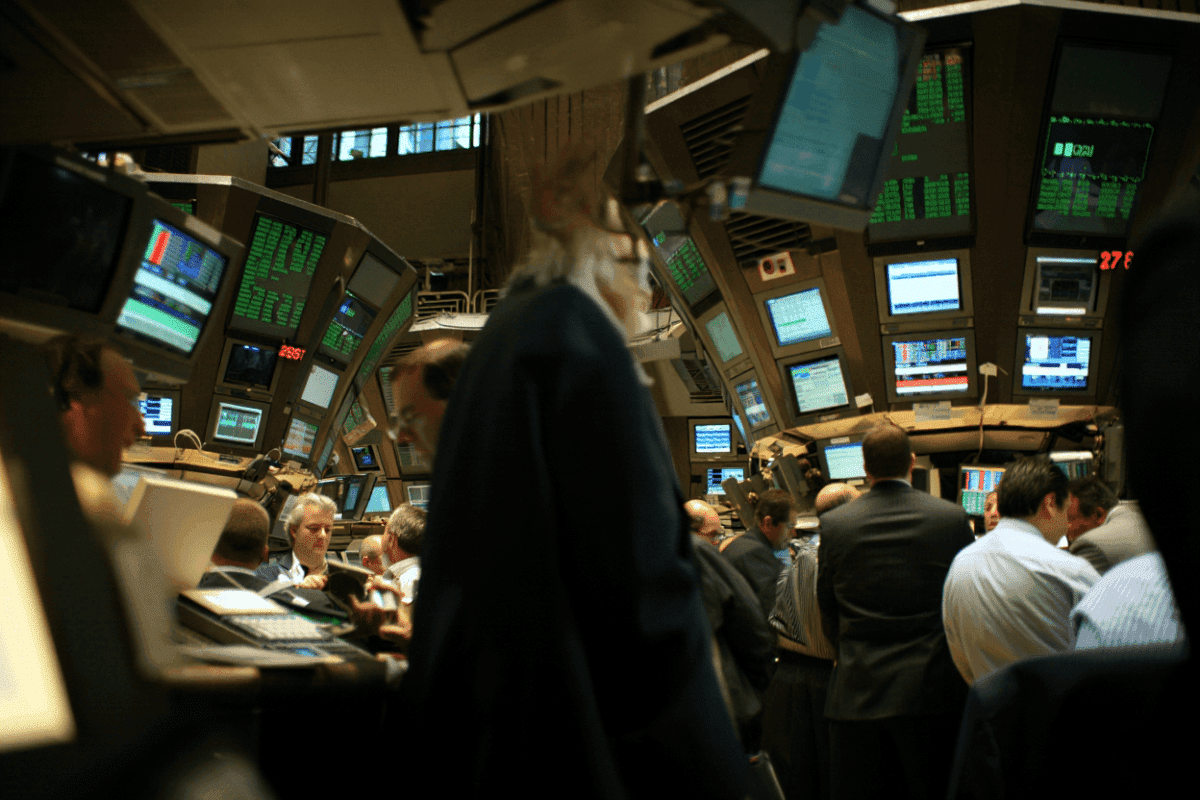 Las acciones suben mientras la inflación de junio se modera y los grandes bancos reportan ganancias récord
