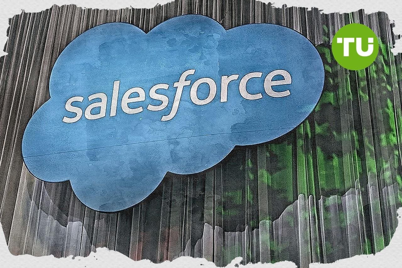 Salesforce-aandeel daalt licht terwijl prijs onder belangrijke voortschrijdende gemiddelden blijft: wekelijkse vooruitblik