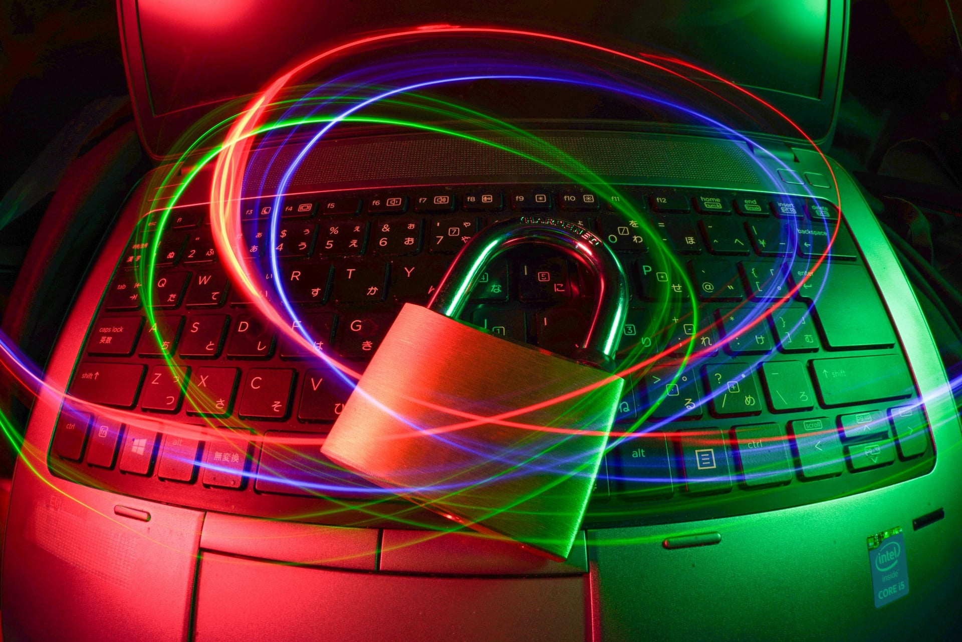Perché l'IA autonoma potrebbe annullare la tua cyber insurance nel 2026