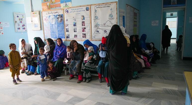 Dalle file per il cibo in Somalia alle cliniche in Afghanistan: la crisi di Hormuz scuote le reti di aiuto globali