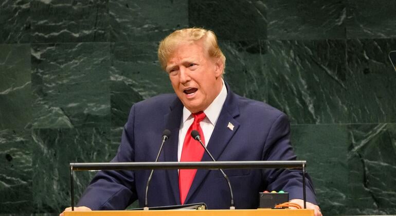 Trump Bela Tindakan Militer terhadap Iran, Venezuela, dan Serukan Rebranding AI