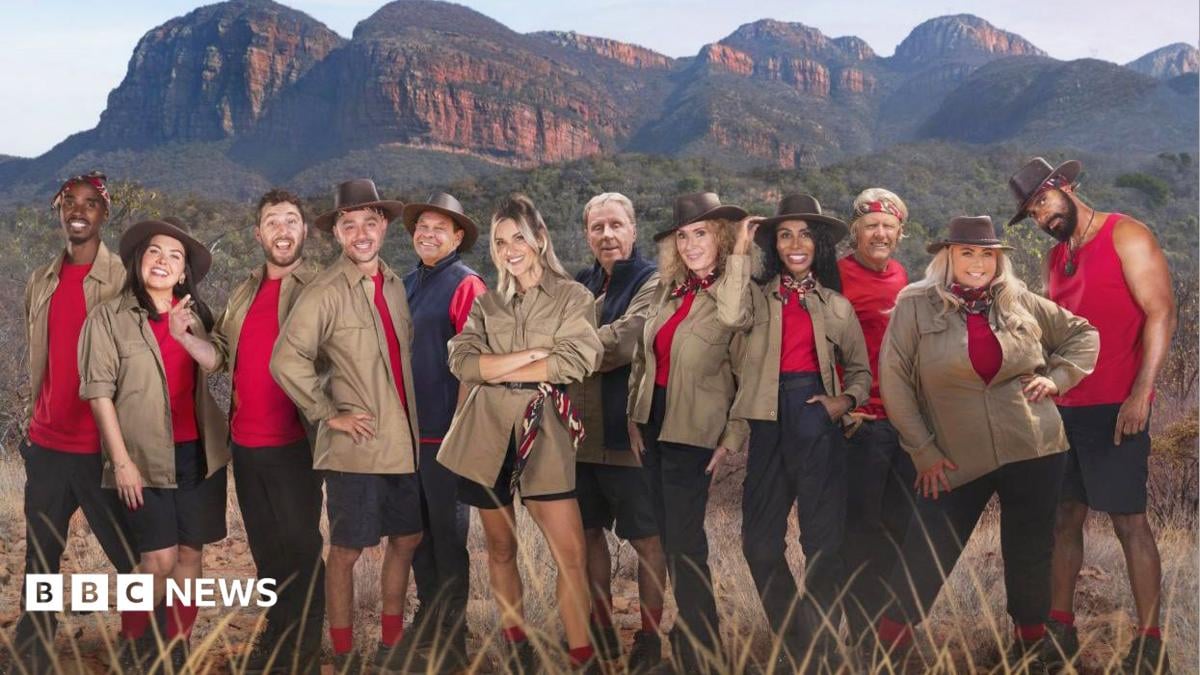 ITV-hits zoals I'm a Celebrity blijven gratis te bekijken na overname, zegt Sky-baas - BBC News