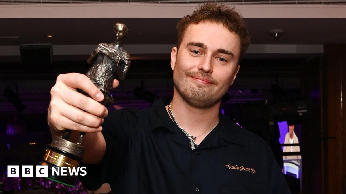 Sam Fender, Rosalía and Jacob Alon win Ivor Novello Awards - BBC News