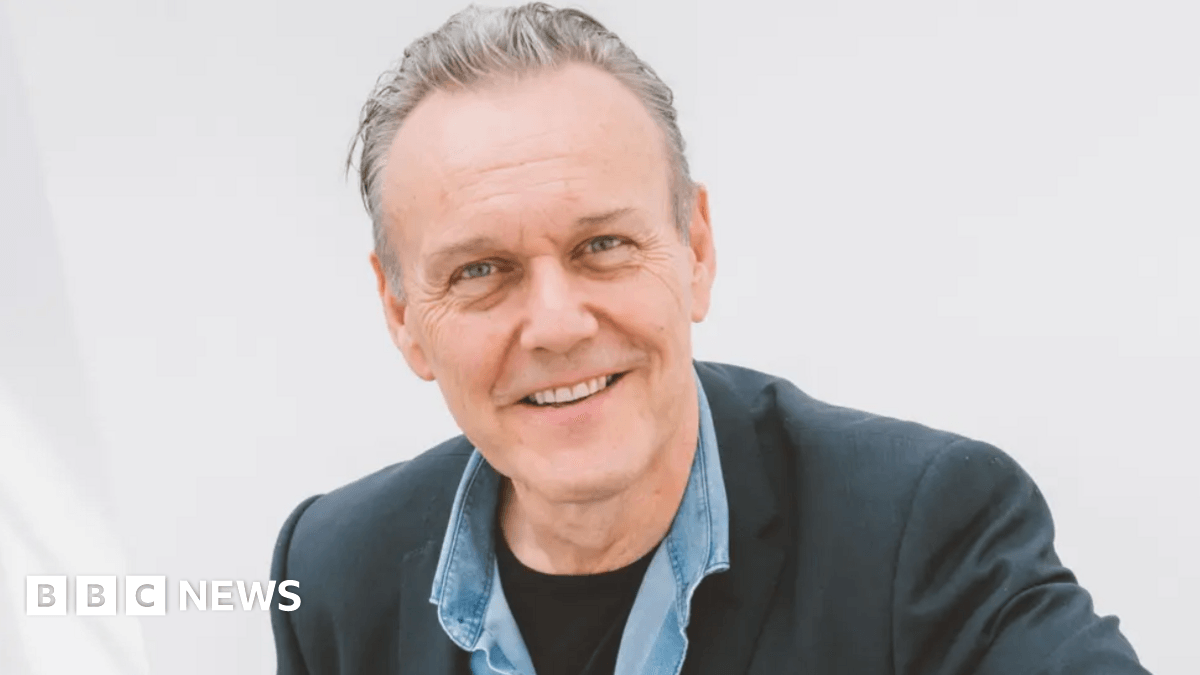Anthony Head: Buffy and Ted Lasso actor dies at 72 - BBC News