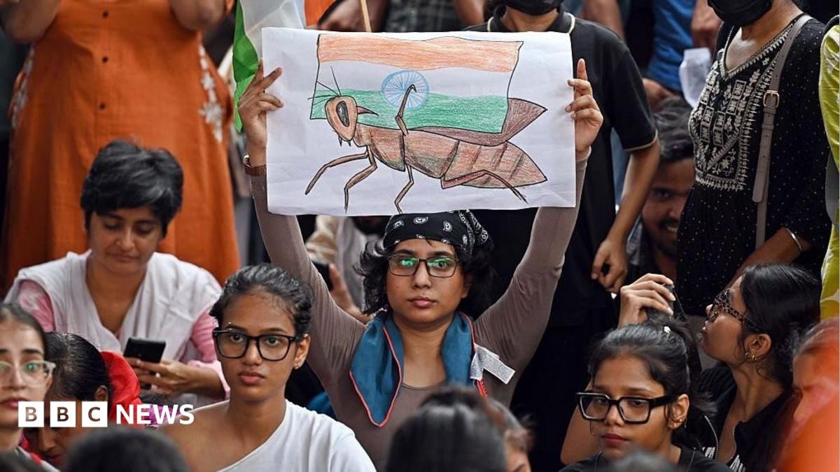 CJP, Jantar Mantar: Pressure grows on Indian PM Modi's government as 'cockroach' protests intensify - BBC News